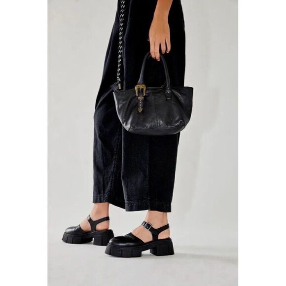 NEW FREE PEOPLE MILAN MARY JANES IN BLACK - Picture 2 of 5